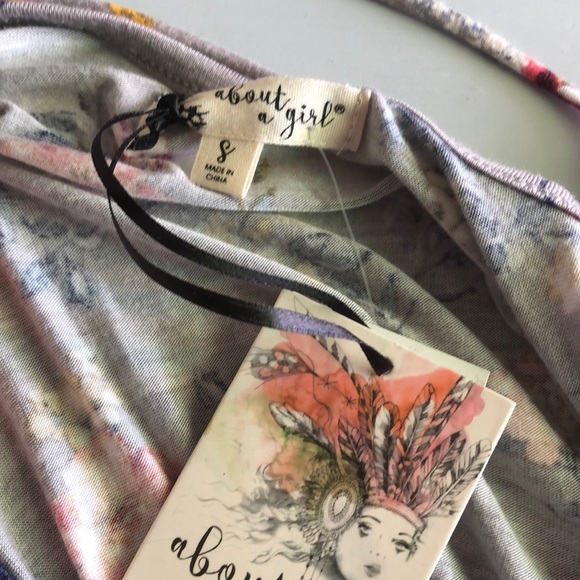 Floral Peasant Top - Picture 5 of 5